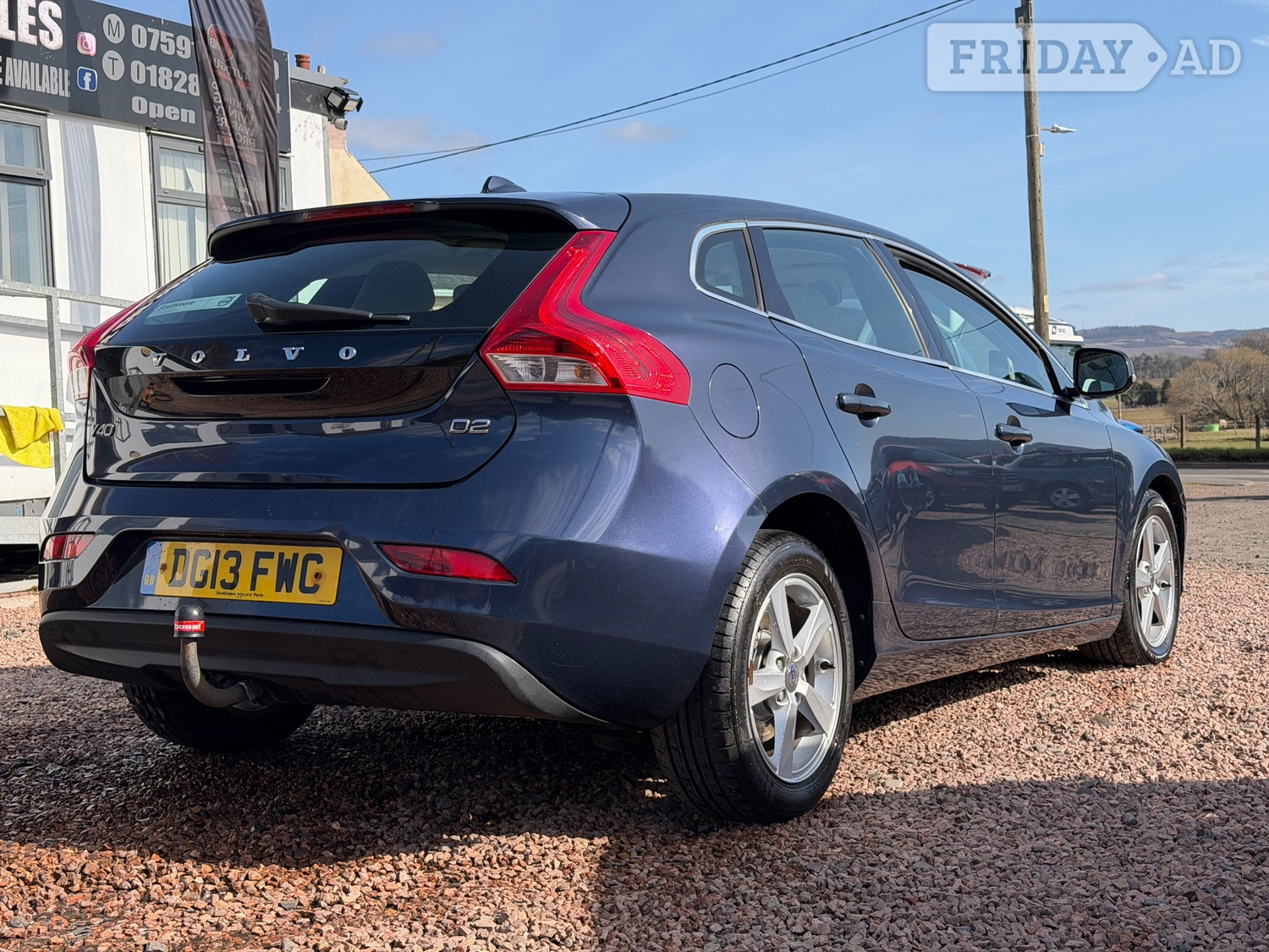 Volvo V40 2013 - Cars in Blairgowrie