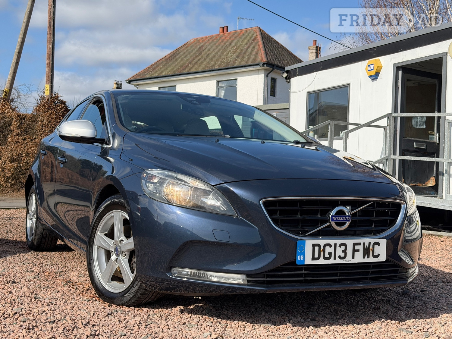 [ berth ]Volvo V40