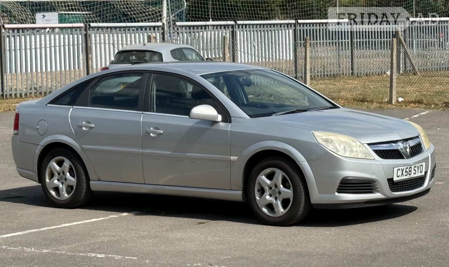 Vauxhall Vectra 2008 in Slough