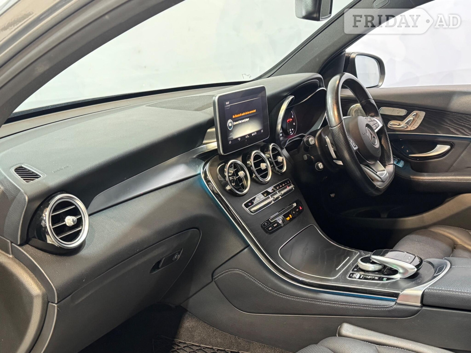 [ berth ]Mercedes-Benz GLC
