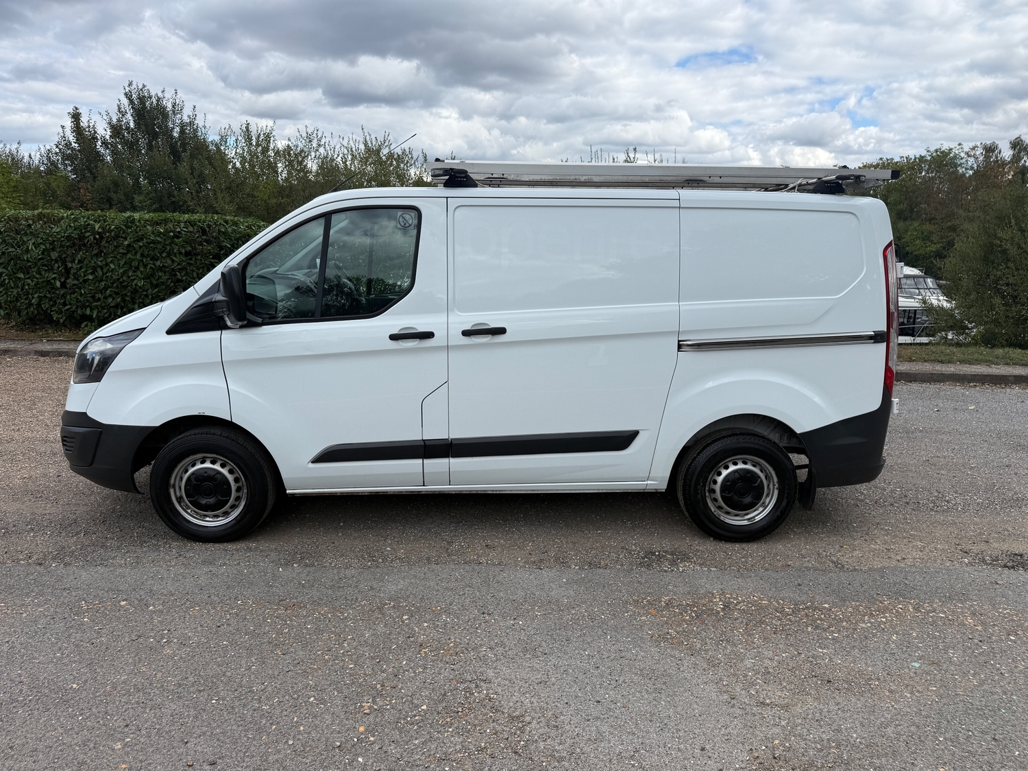 Ford Transit Custom Chertsey