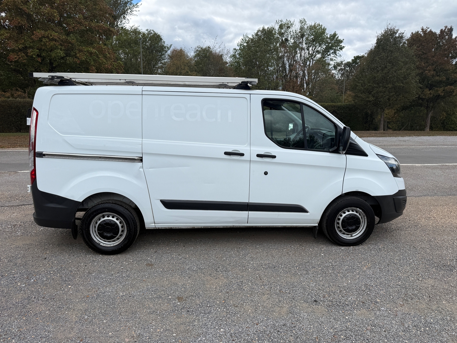 [ berth ]Ford Transit Custom