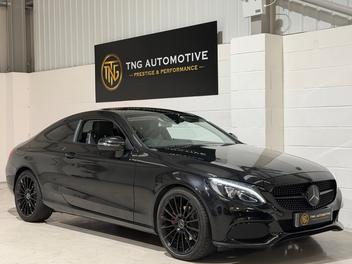 [ berth ]Mercedes-Benz C Class