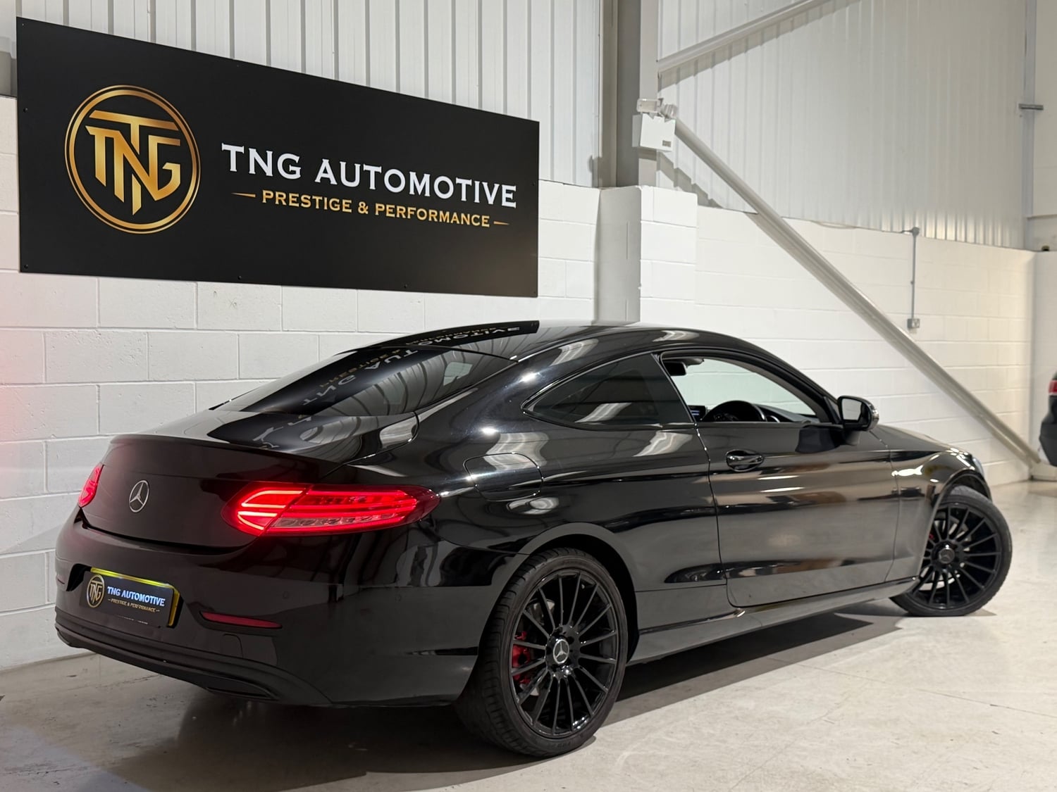 Mercedes-Benz C Class 2016 - Cars in Croydon