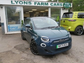 2021 FIAT 500E 42kWh La Prima Hatchback 3dr Electric Automatic (118 ps) PANO ROOF + 17" ALLOYS + FULL LED'S