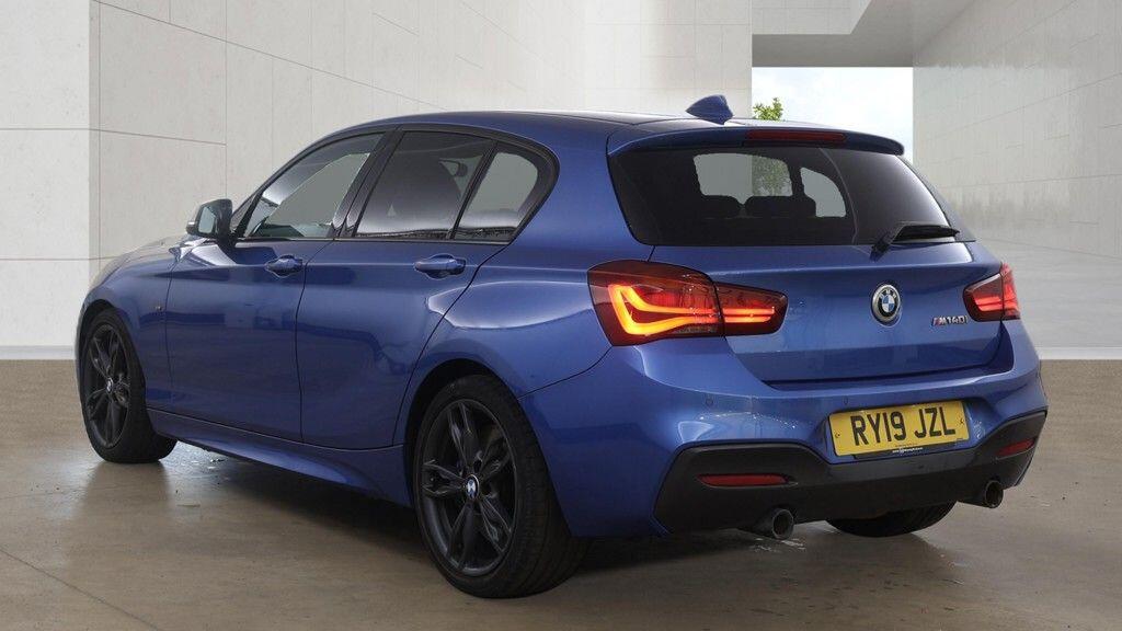 BMW 1 Series 2019 - Cars