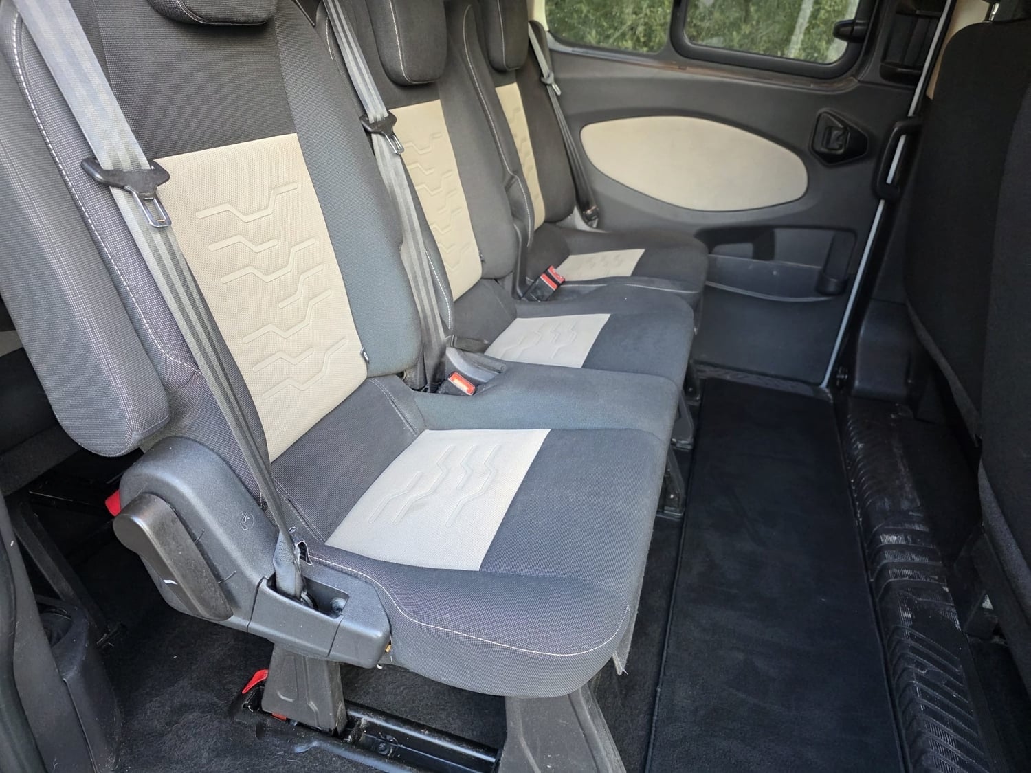 Ford Tourneo Custom 2017 - Cars