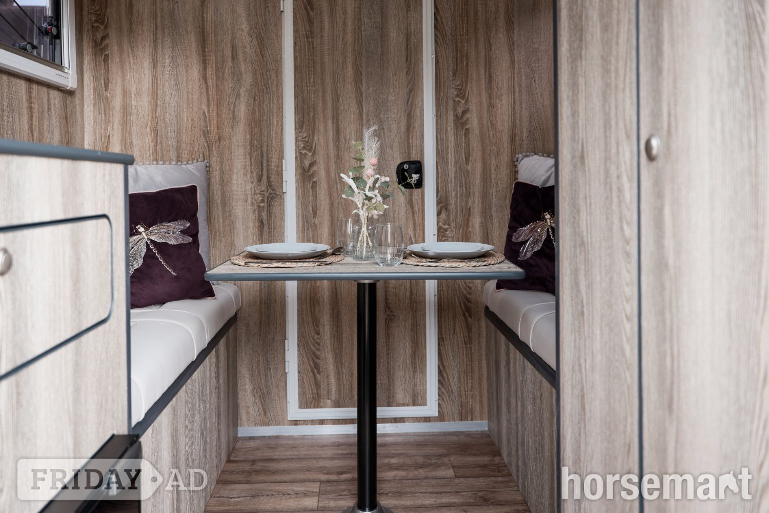 I.C.E Prestige Peugeot Horsebox - Trailers & Horseboxes in Carshalton