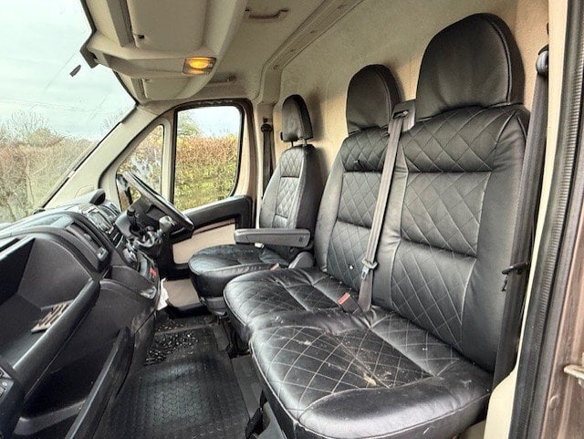 Elite  Citroen Horsebox - Trailers & Horseboxes