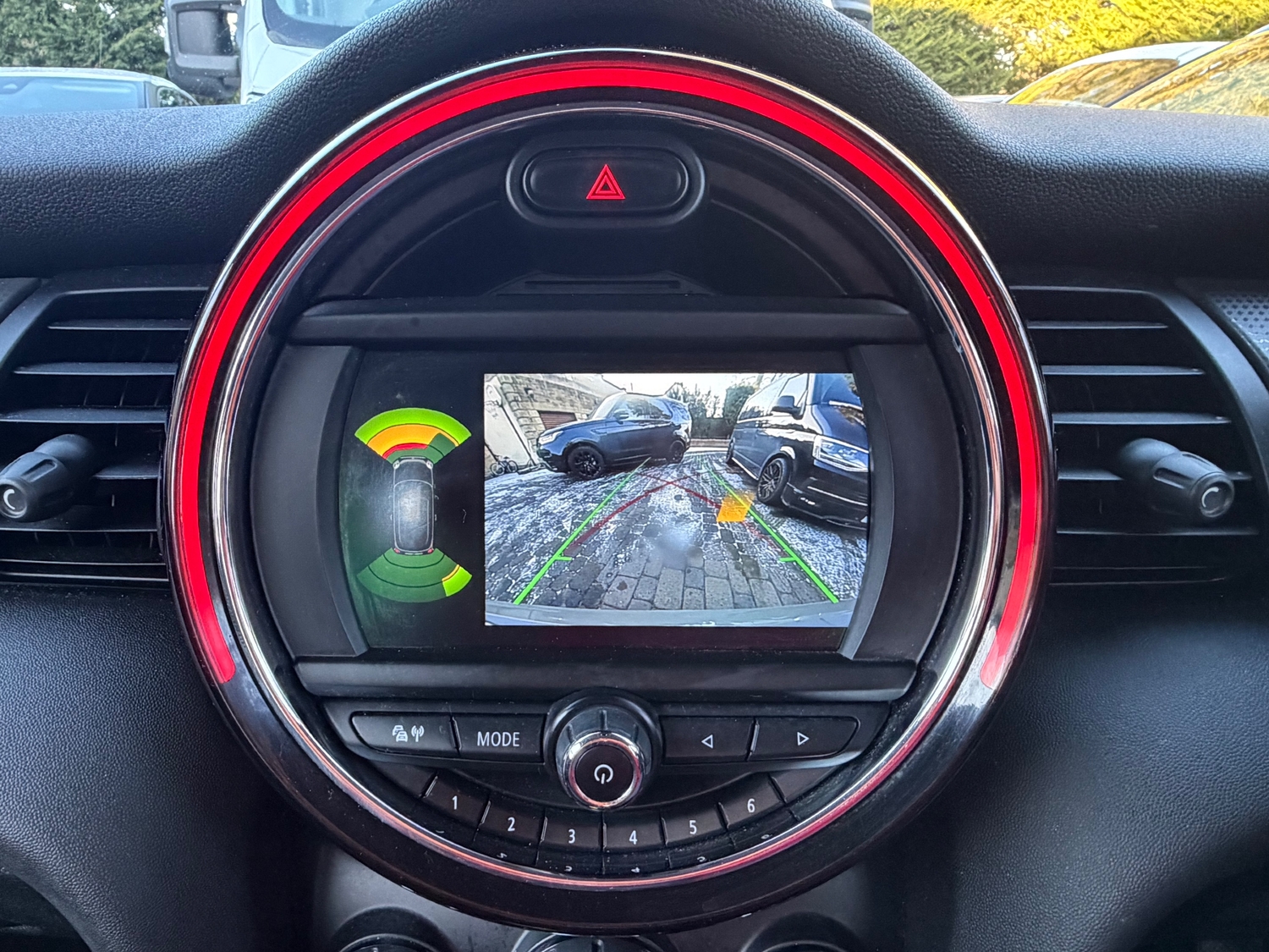Mini Hatch 2020 - Cars