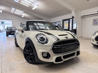 Mini Hatch 2018