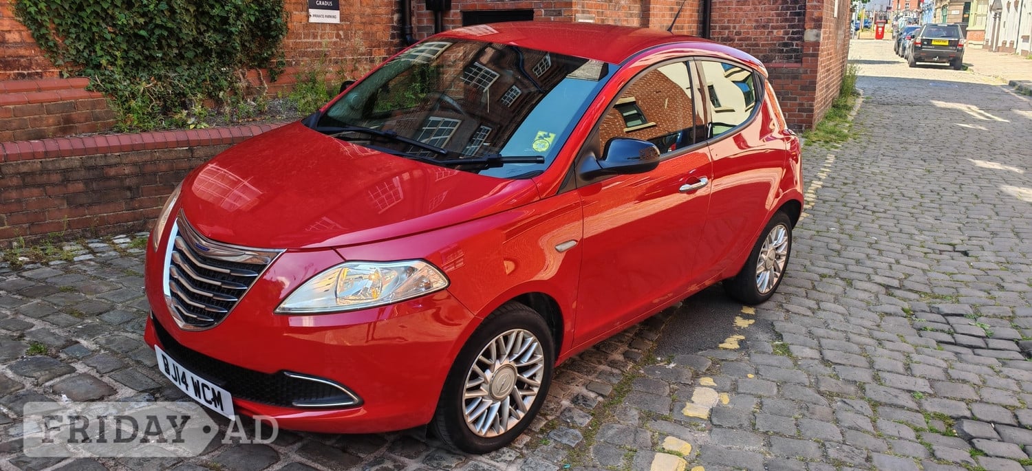 Chrysler Ypsilon 2014 - Cars