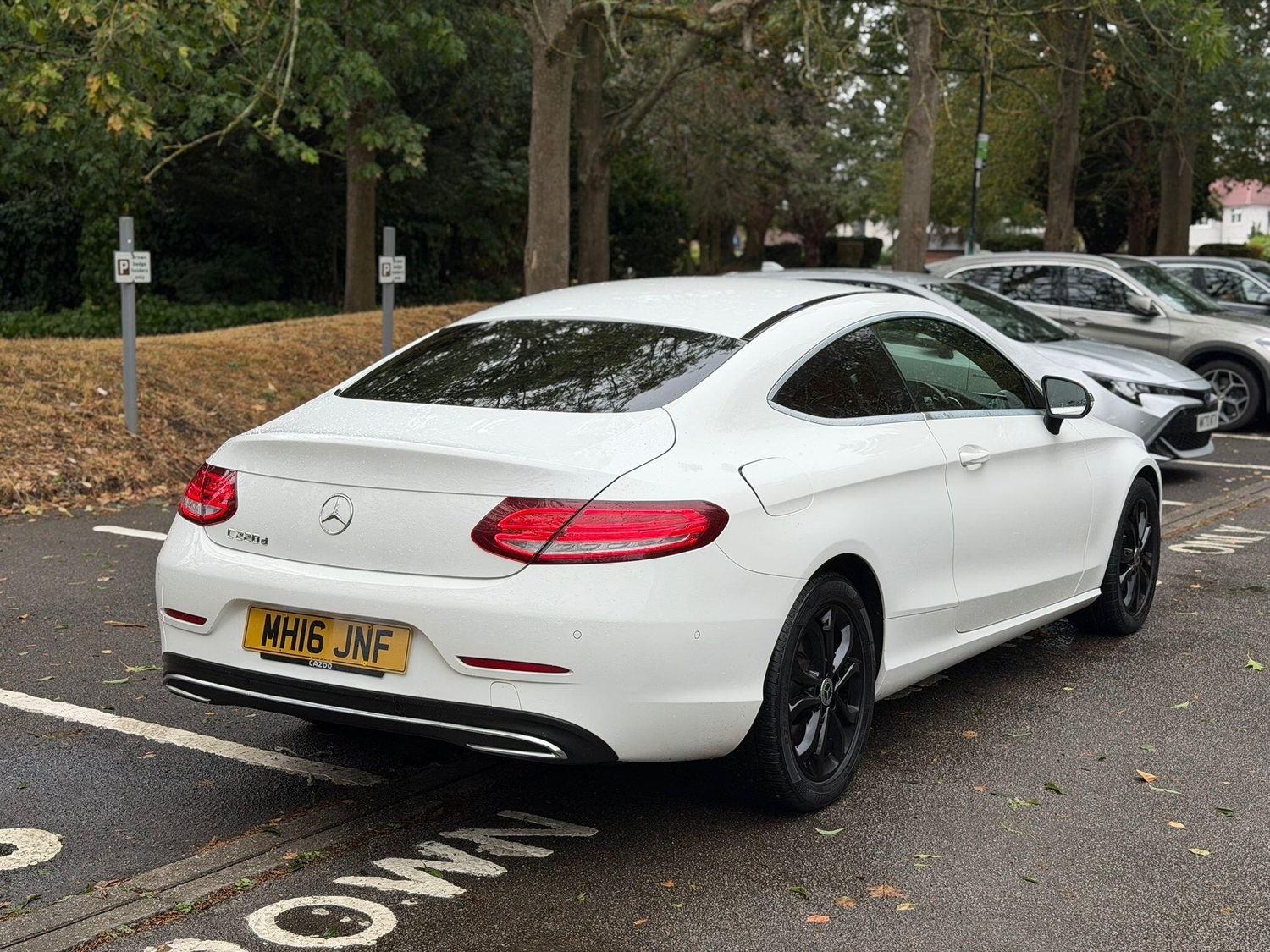 [ berth ]Mercedes-Benz C Class