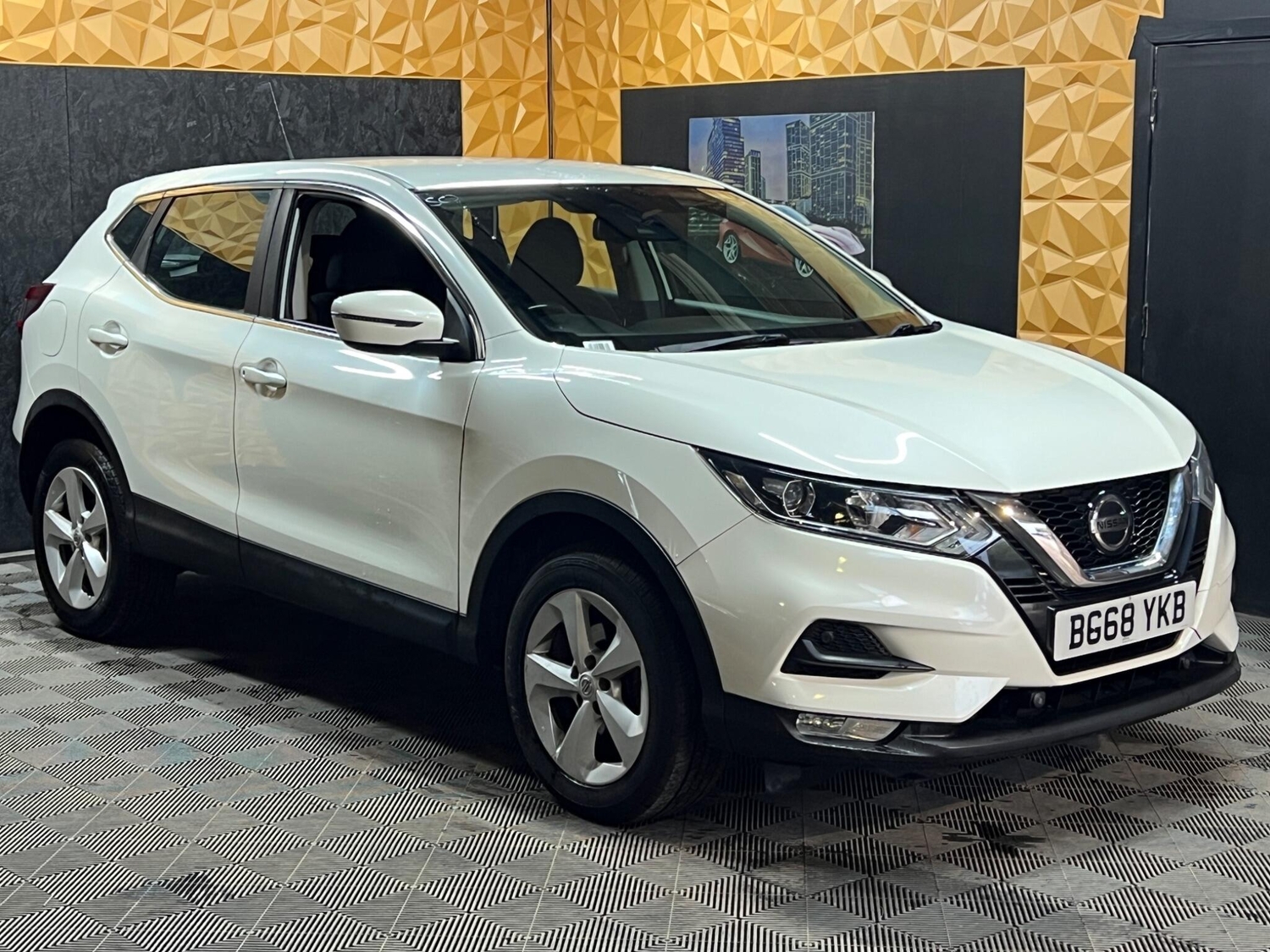 Nissan Qashqai 2018 - Cars in Halifax