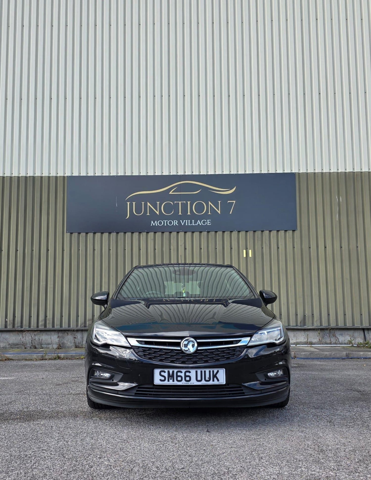 Vauxhall Astra 2017 - Cars in Accrington