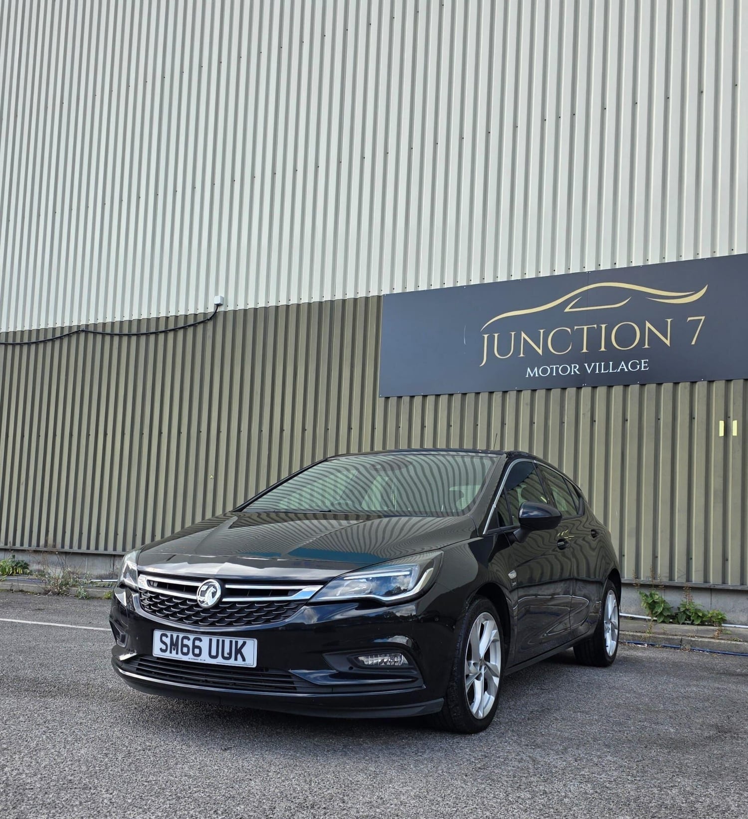 Vauxhall Astra 2017 - Cars