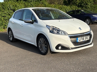 Peugeot 208 2016