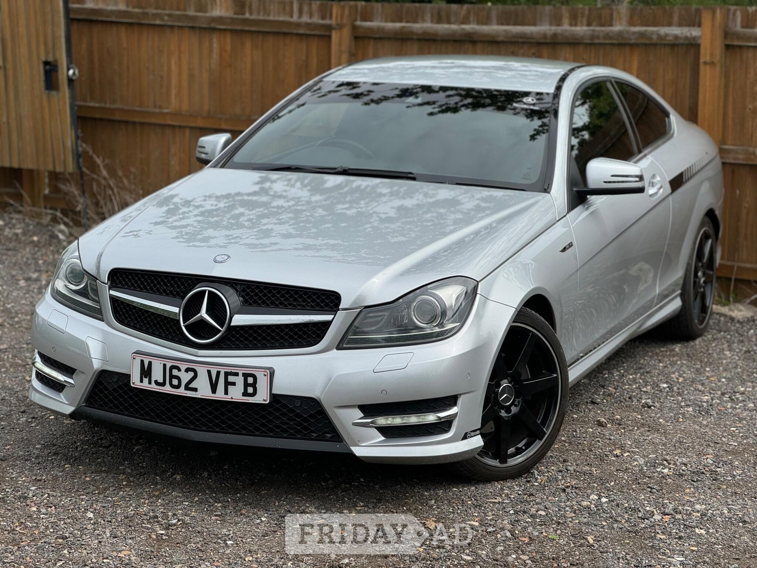 [ berth ]Mercedes-Benz C Class