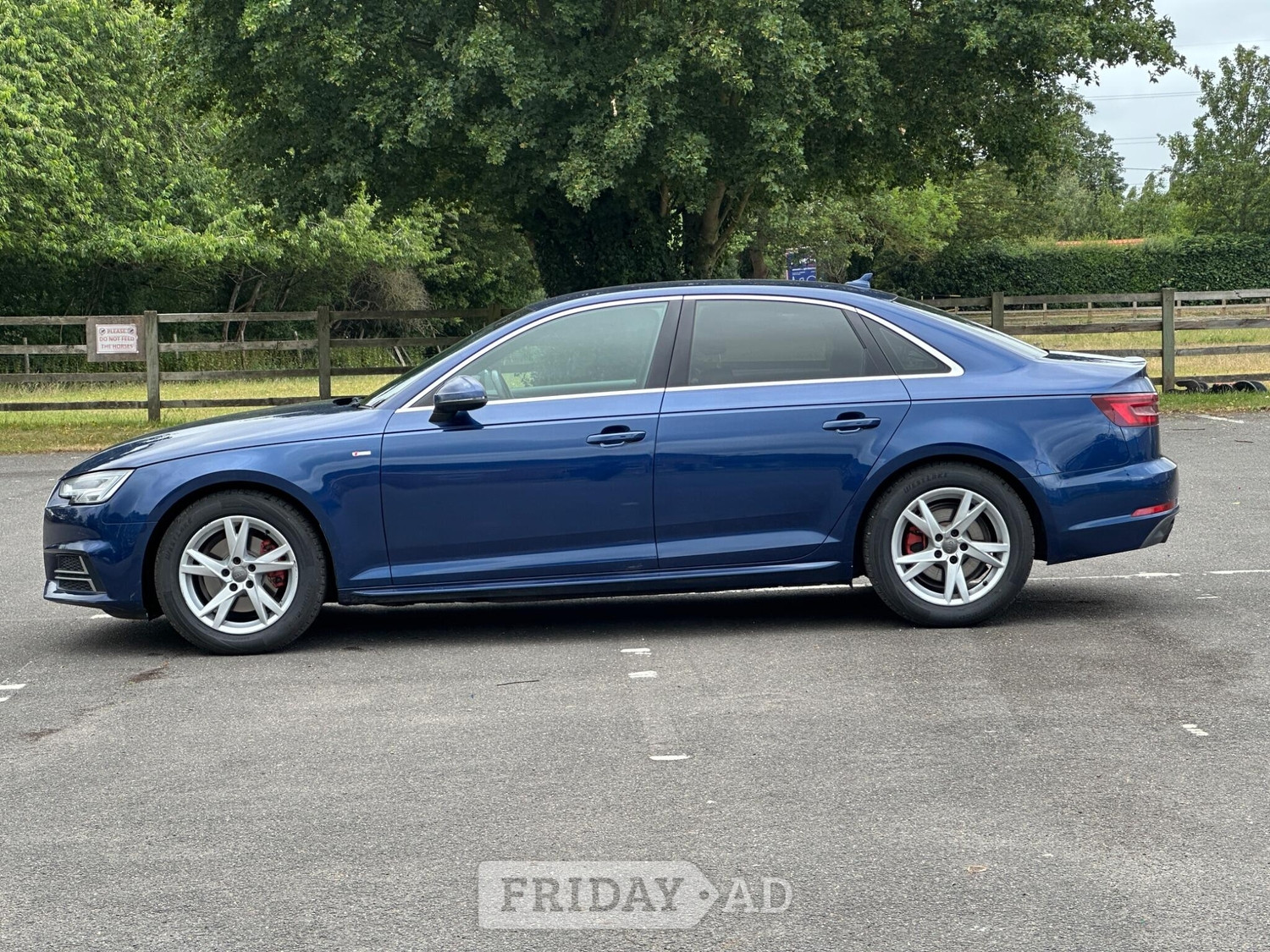 Audi A4 2018 - Cars
