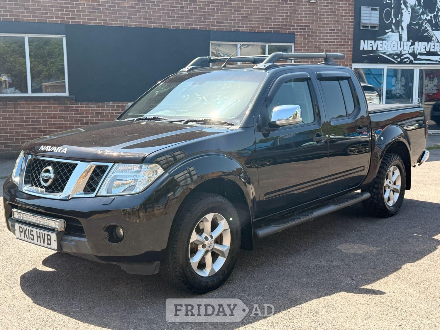 Nissan Navara 2015 - Vans & Commercial Vehicles in Bristol