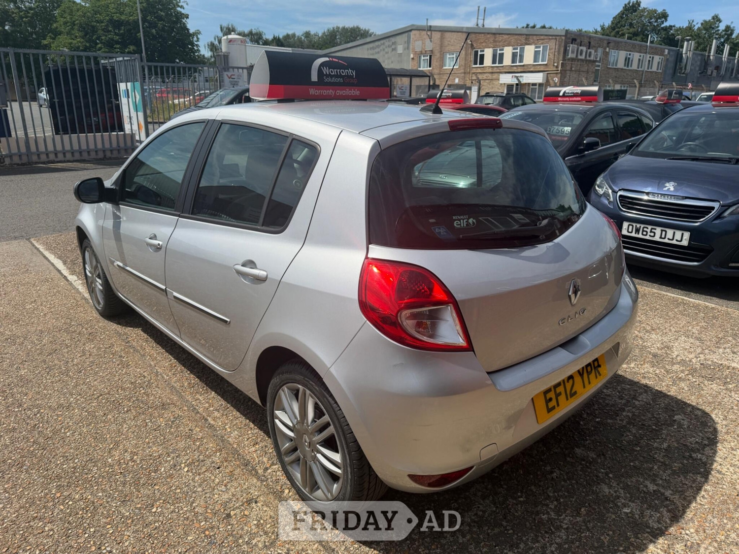 Renault Clio 2012 - Cars