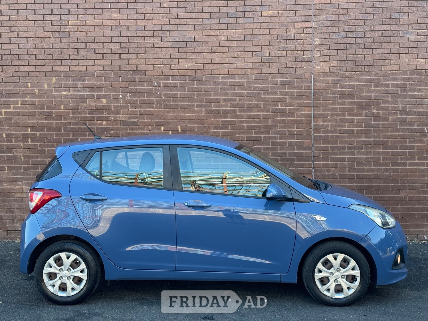 Hyundai i10 2016 - Cars in Ashford