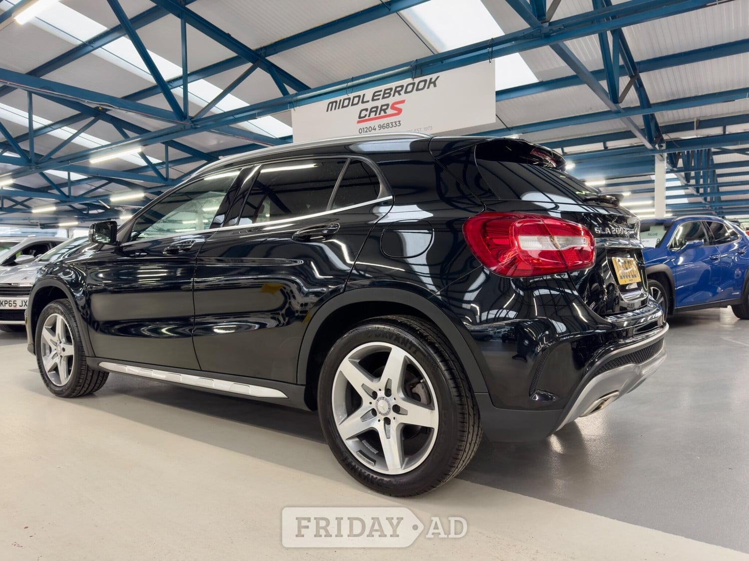 Mercedes-Benz GLA 2015 - Cars