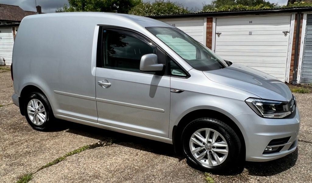 Volkswagen Caddy 2018 - Vans & Commercial Vehicles