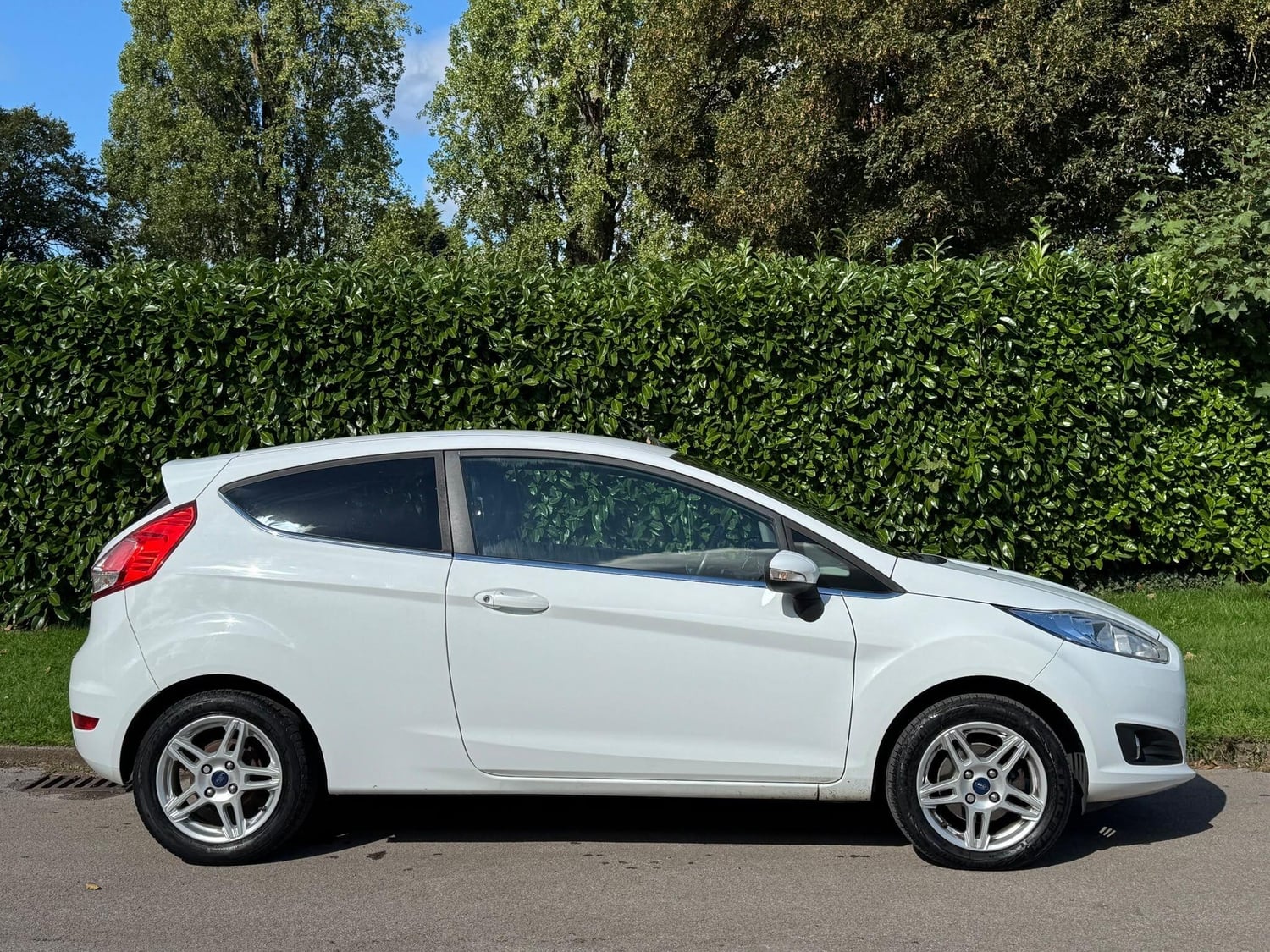Ford Fiesta 2013 - Cars