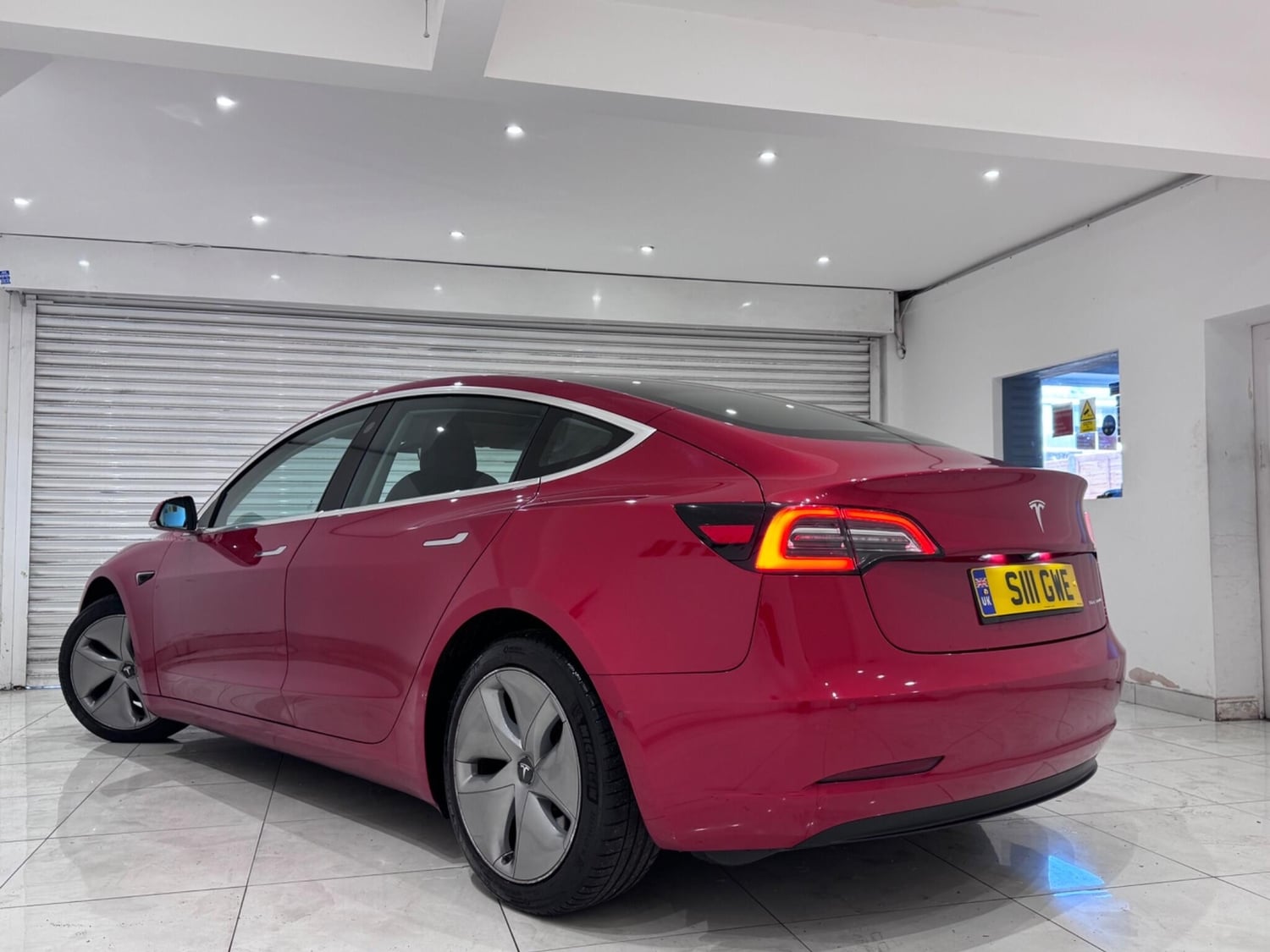Tesla Model 3 2020 - Cars in Hounslow