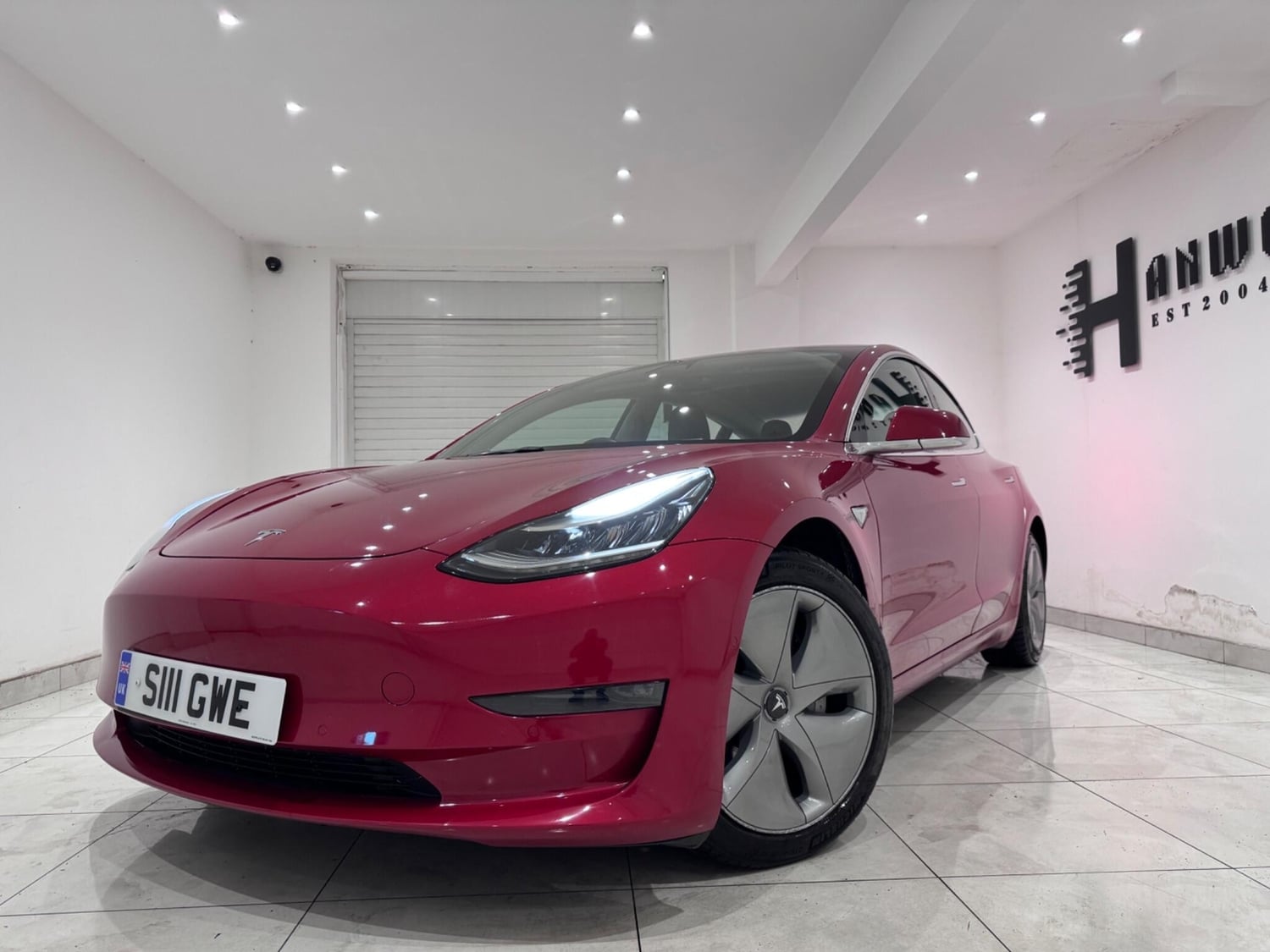 Tesla Model 3 2020 - Cars