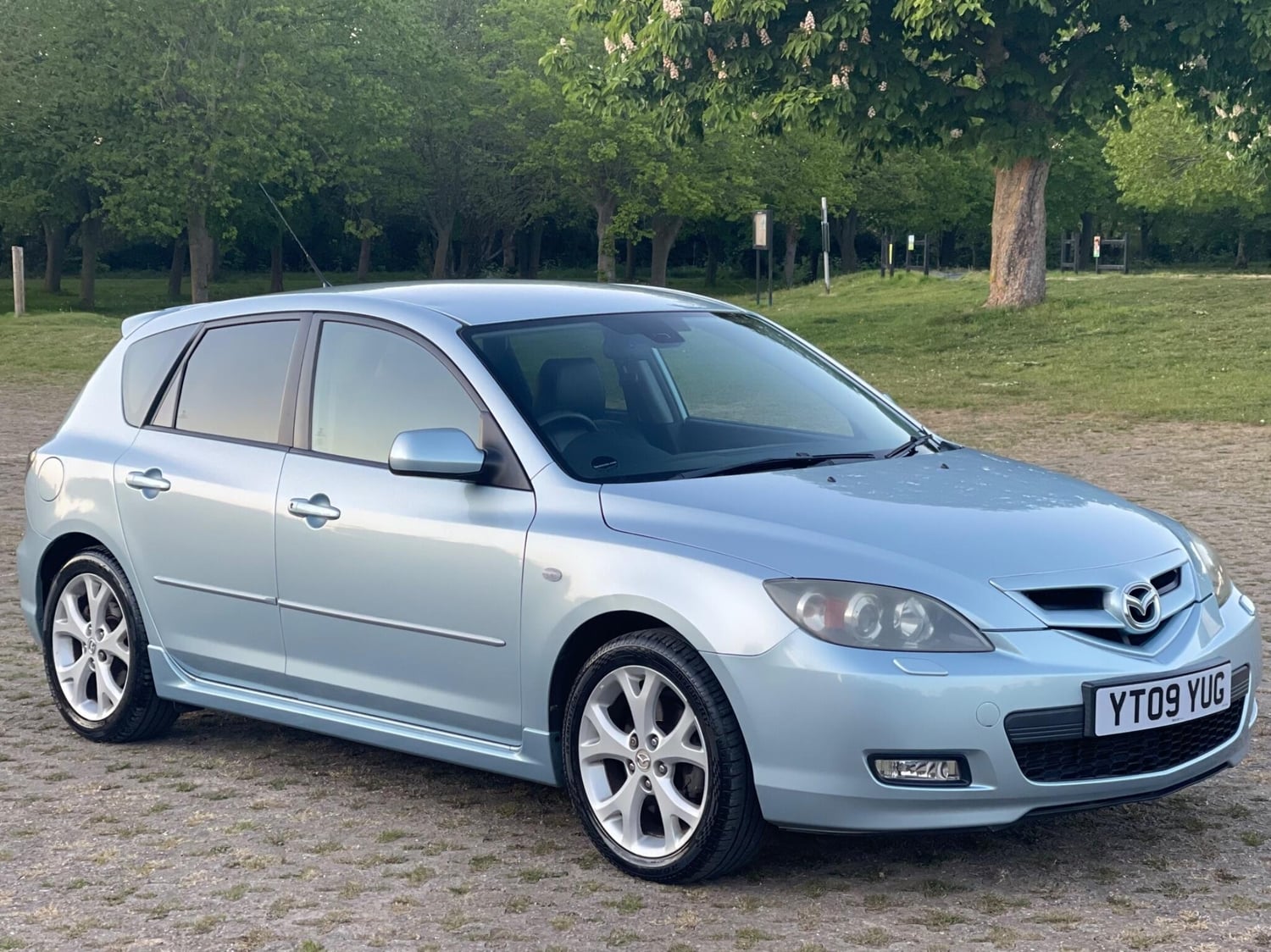 [ berth ]Mazda 3