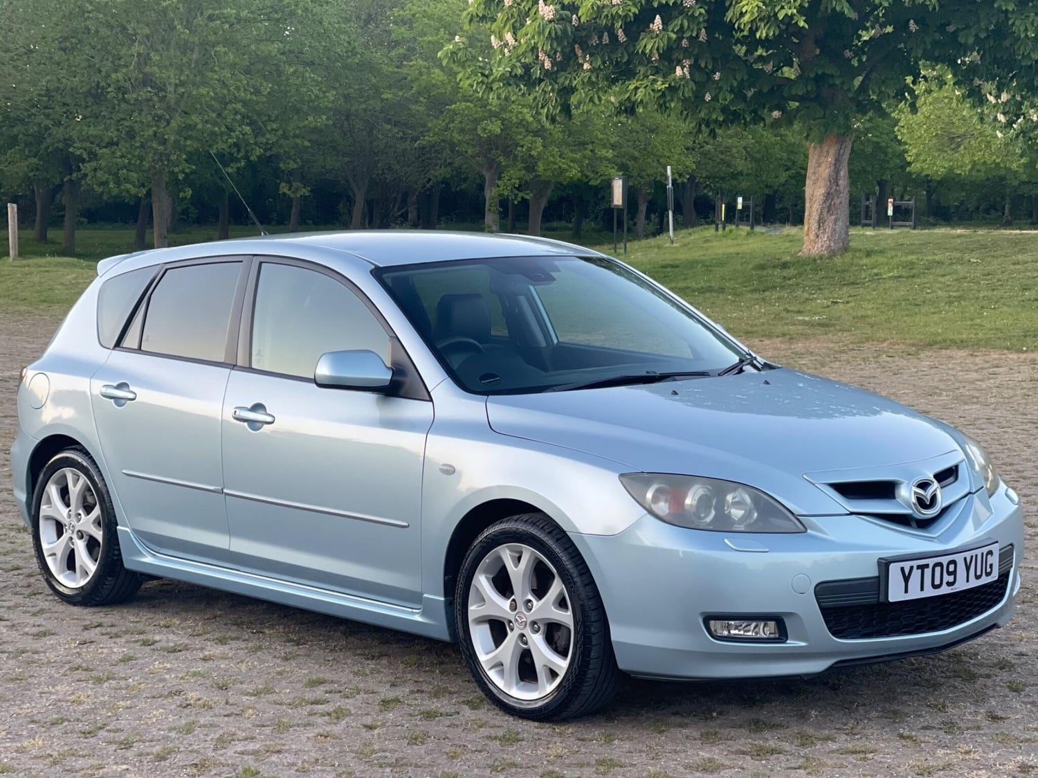Mazda 3 2009 - Cars in Swanley