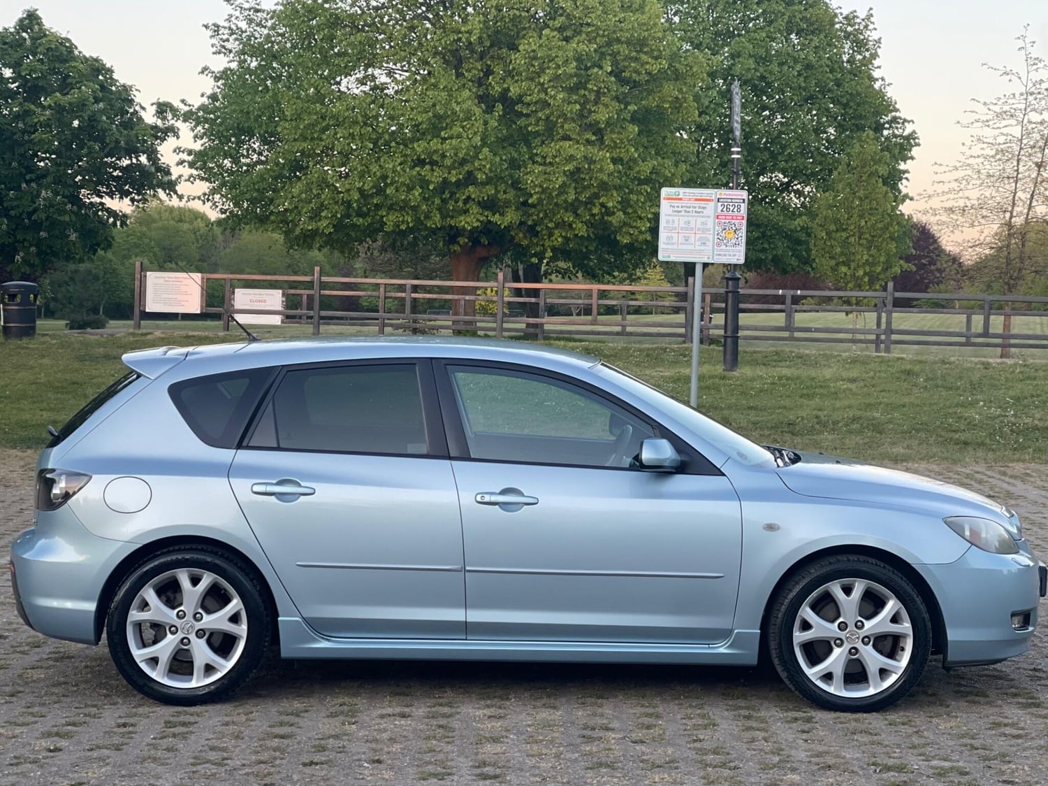 Mazda 3 2009 - Cars