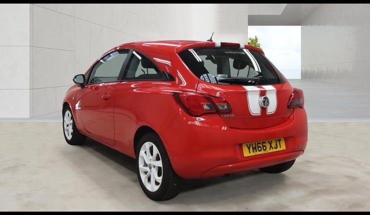 [ berth ]Vauxhall Corsa