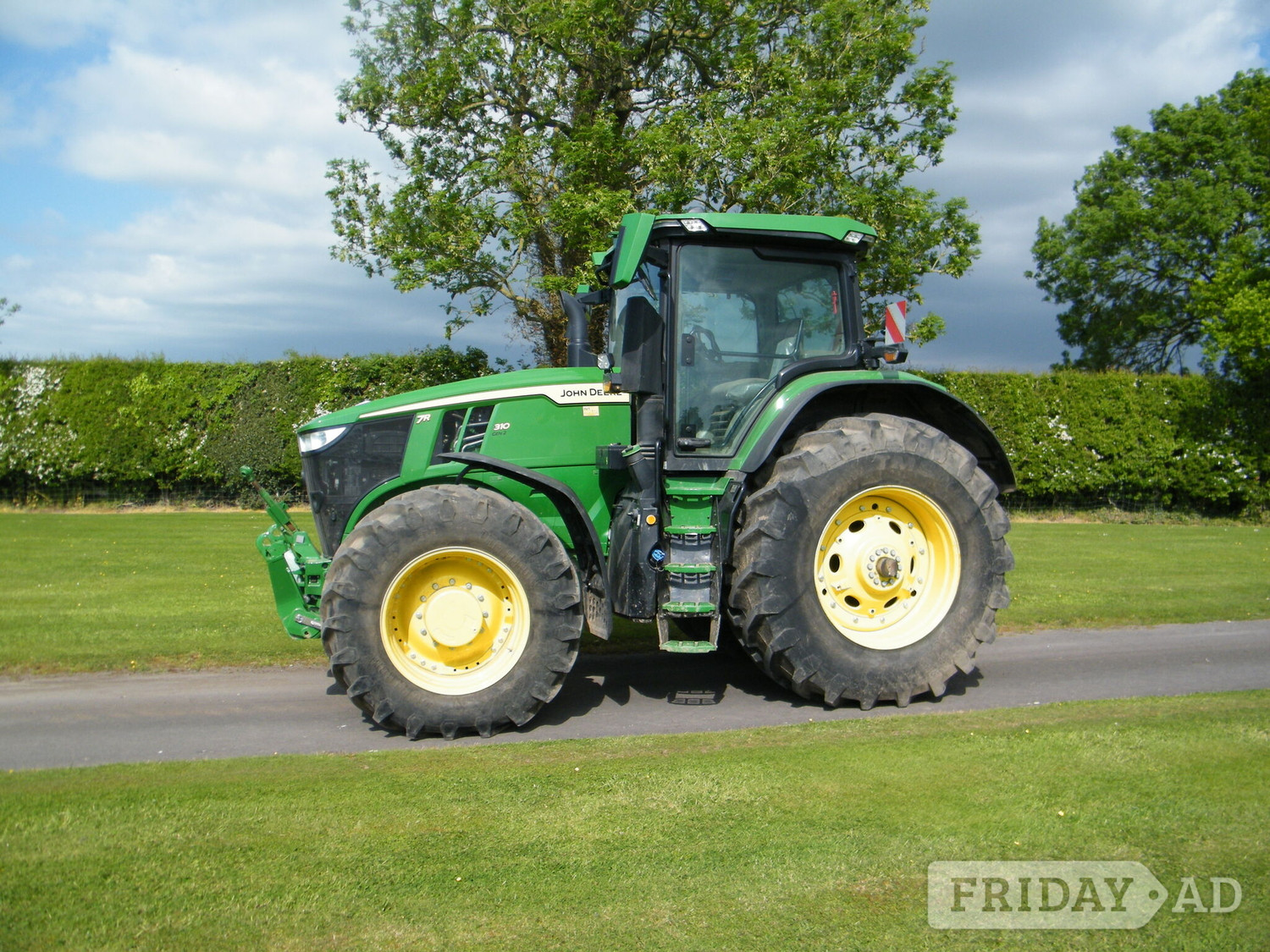 [ berth ]John Deere 7R 310