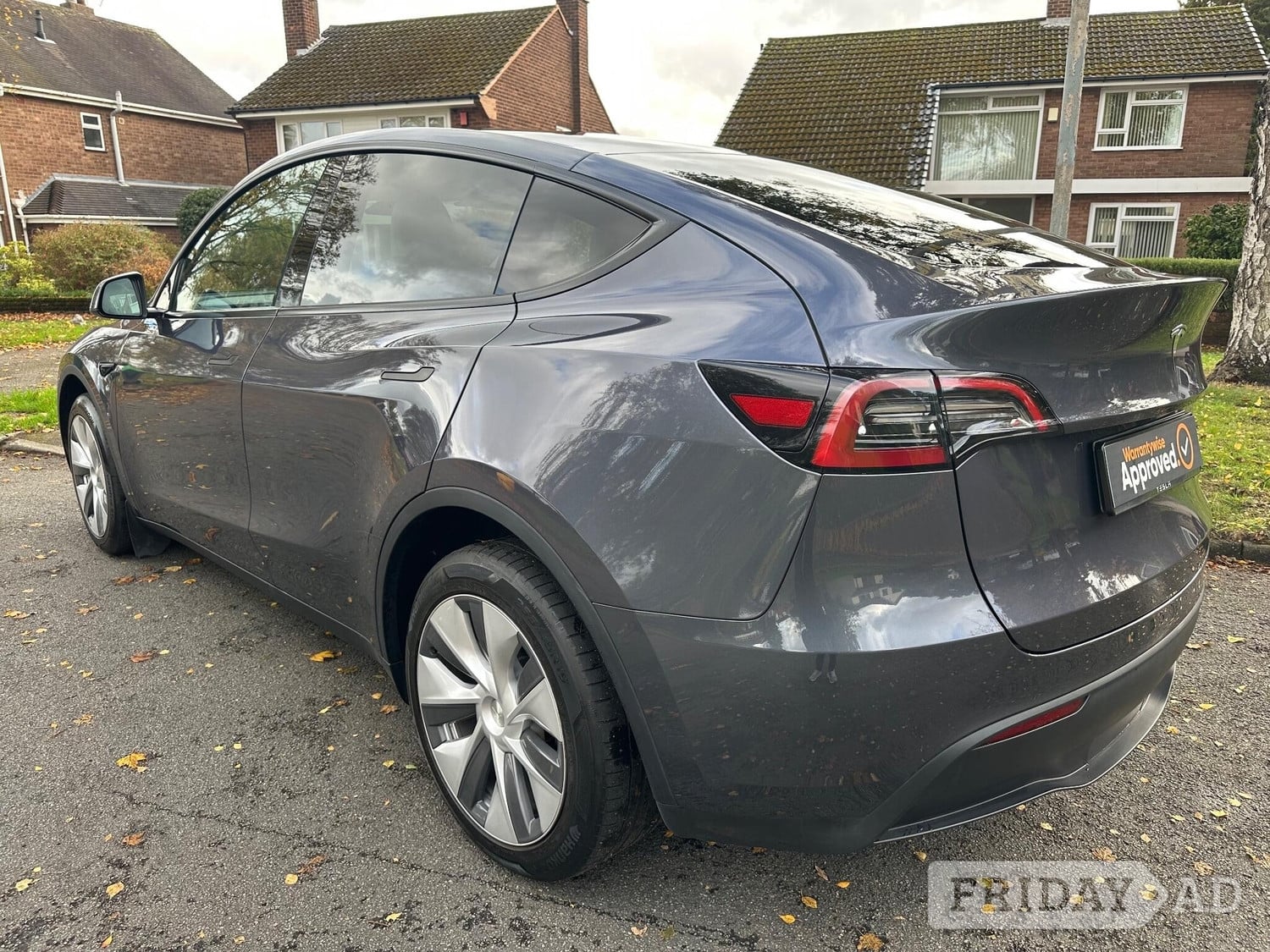 Tesla Model Y 2023 - Cars in West Bromwich
