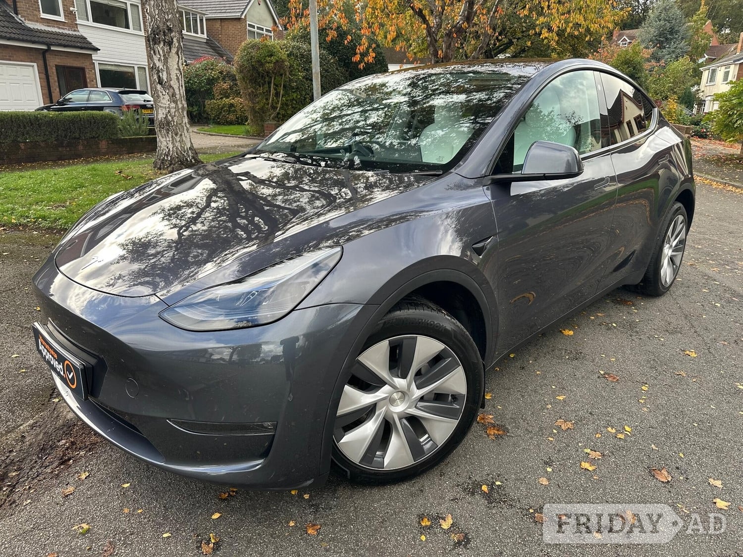 [ berth ]Tesla Model Y