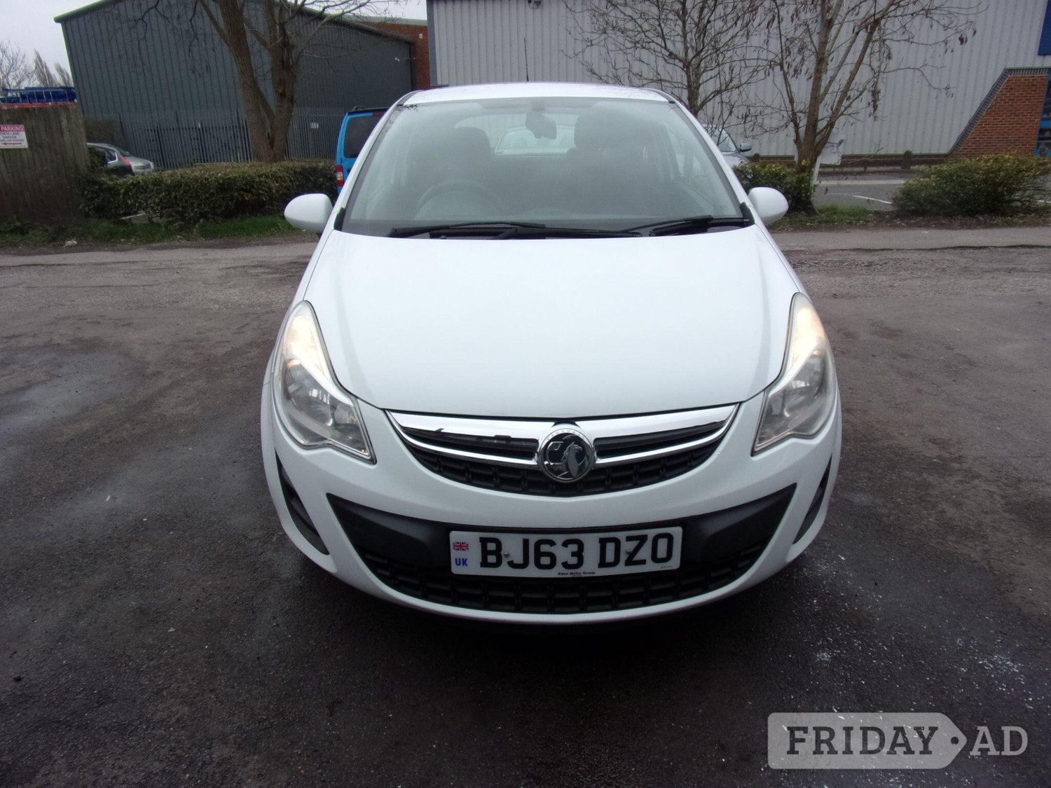 Vauxhall Corsa 2013 in Aldershot