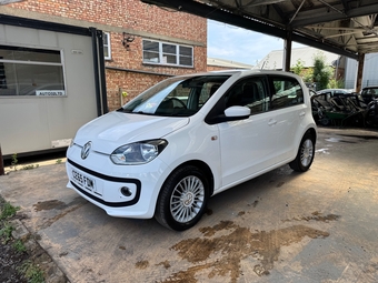 Volkswagen UP! 2015