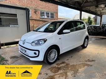 Volkswagen UP! 2015