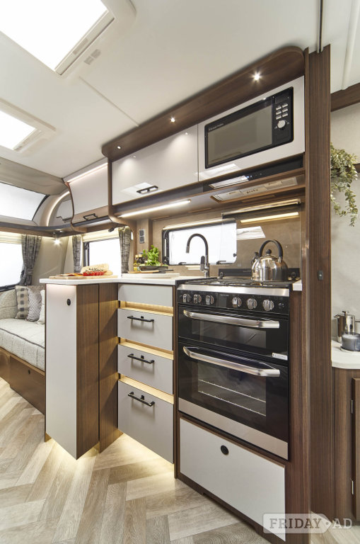 [4 berth ]Coachman Laser 575 Xtra