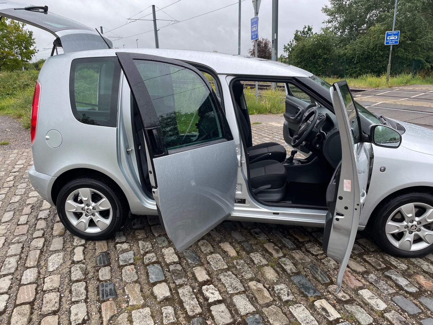 Skoda Roomster 2013 - Cars