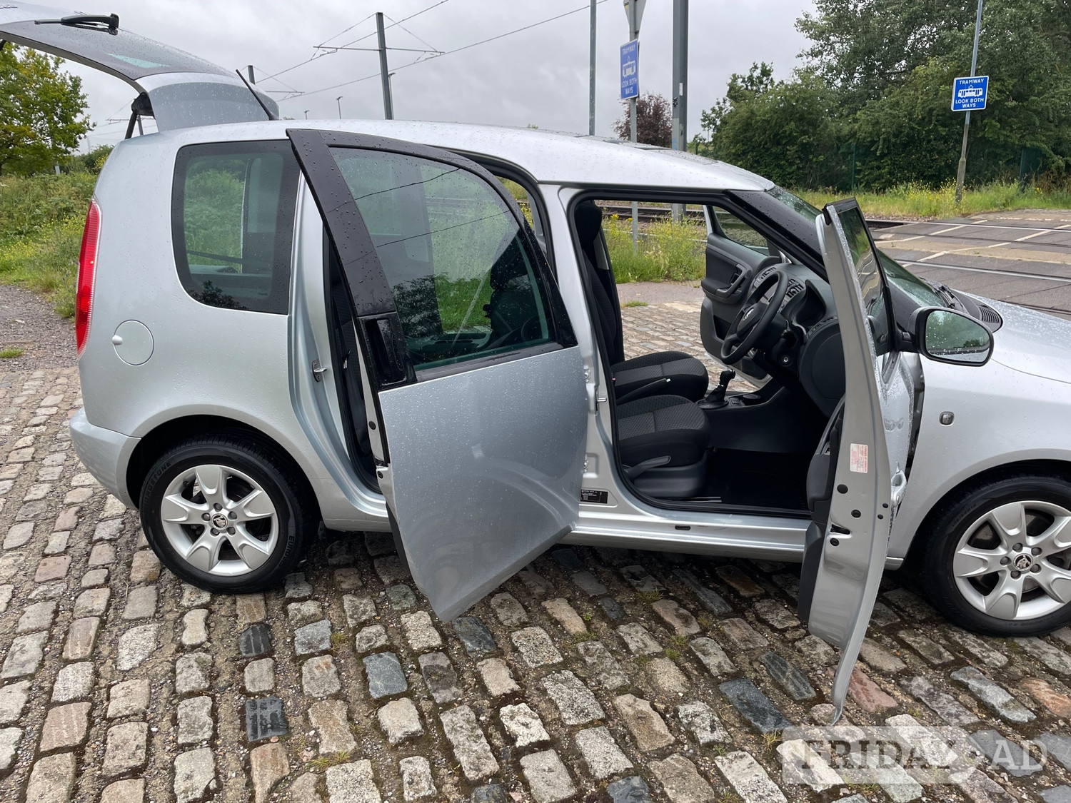Skoda Roomster 2013 - Cars