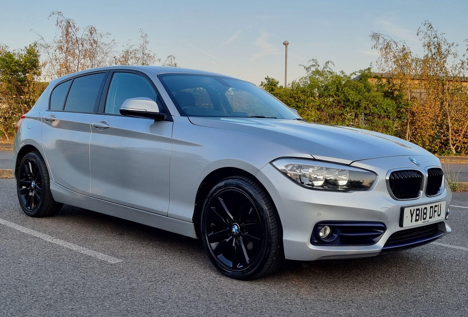 BMW 1 Series 2018 - Cars