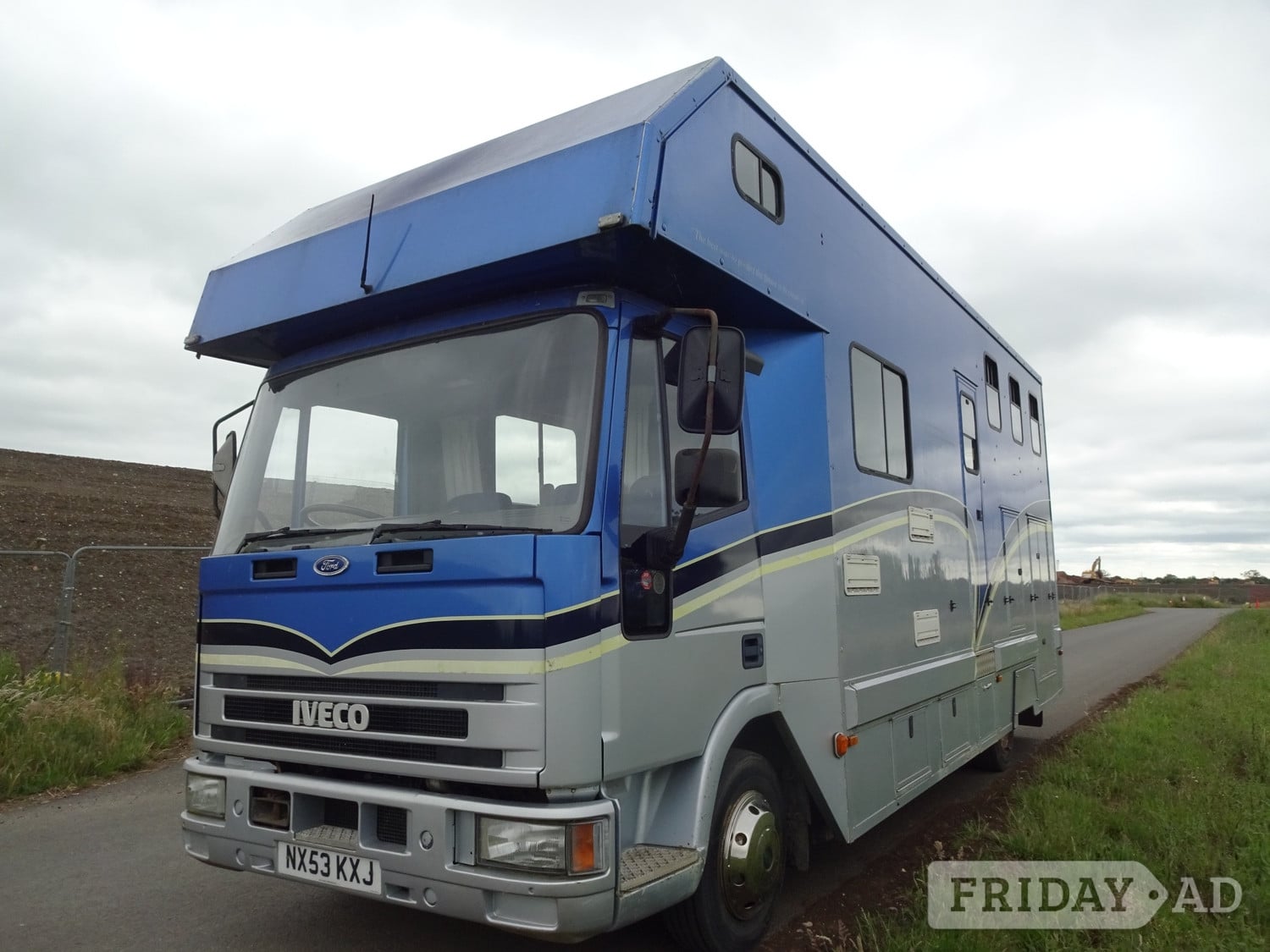 [ berth ]Iveco 7.5 Ton Box Truck
