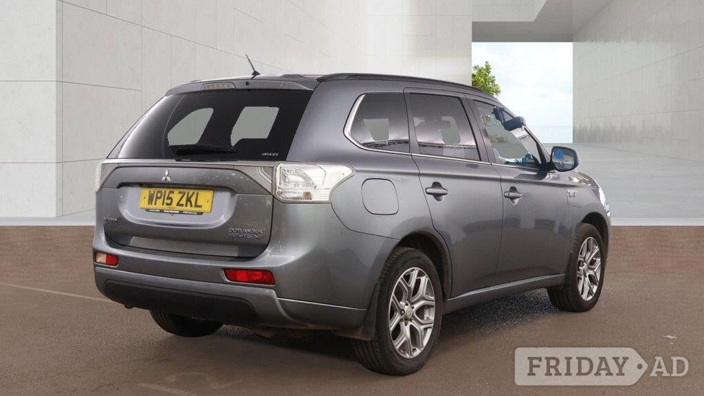 Mitsubishi Outlander 2015 - Cars