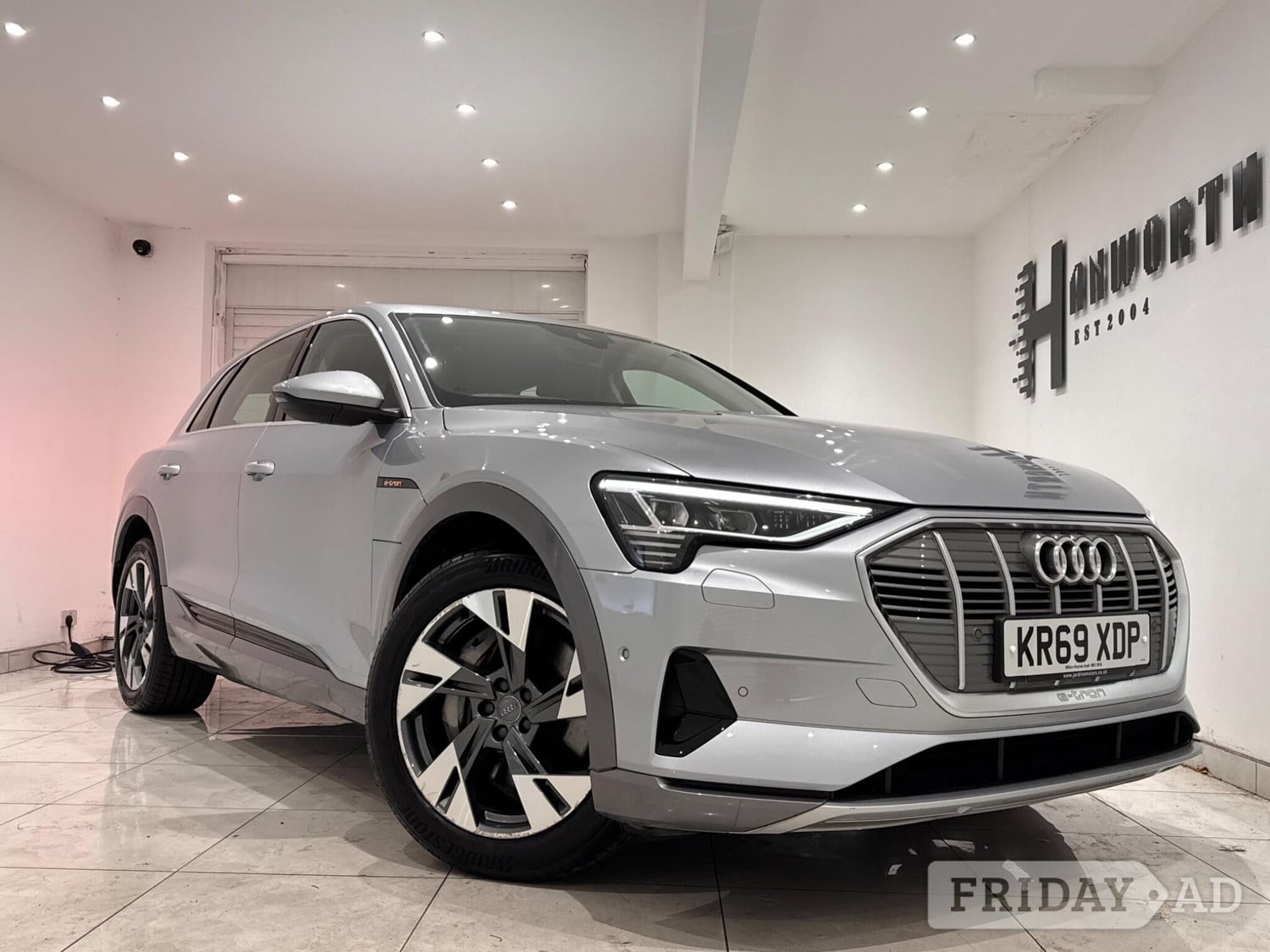 Audi e-tron 2019 in Hounslow