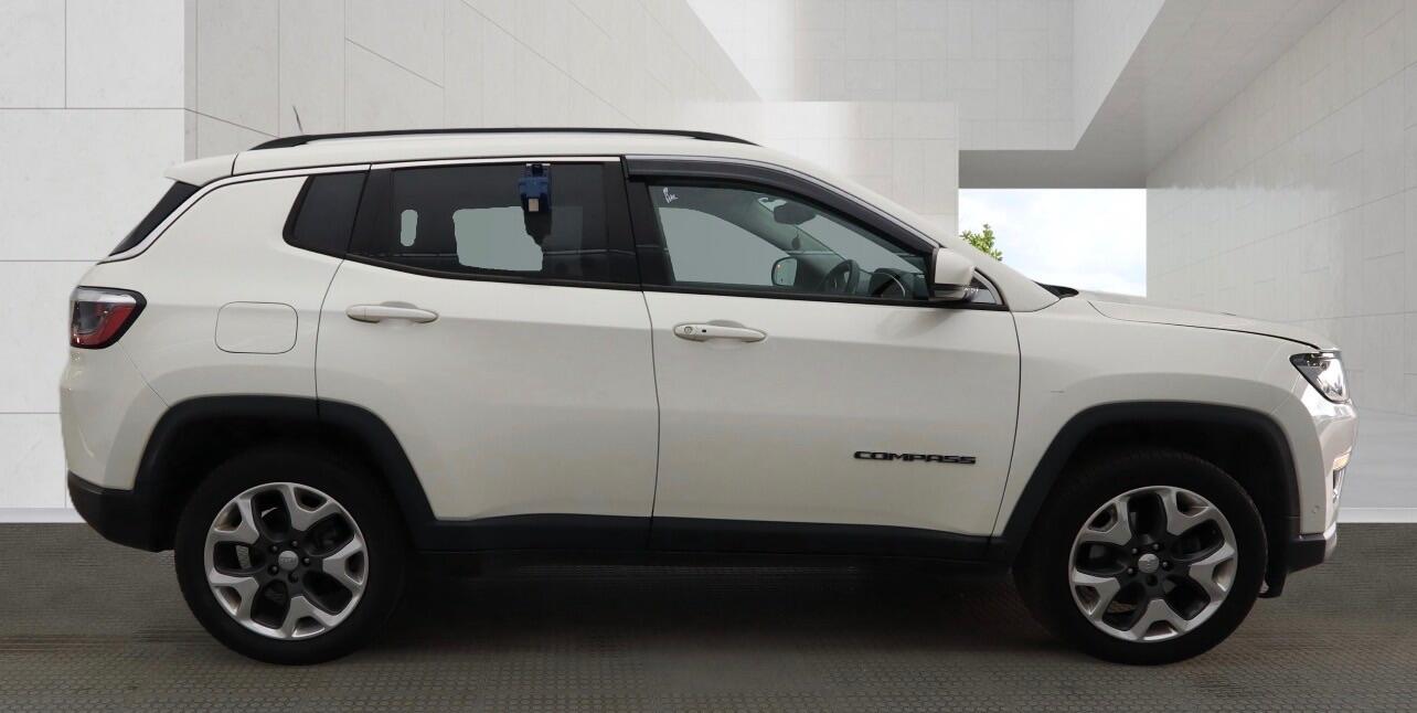 [ berth ]Jeep Compass
