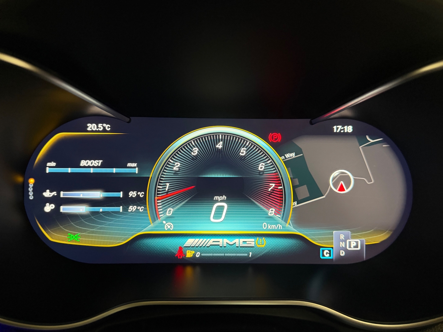 [ berth ]Mercedes-Benz C Class